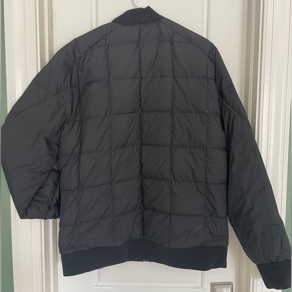 Lululemon Men’s About-Face Bomber Jacket - Picture 3 of 6